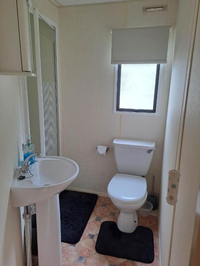 Cosy Caravan At Blackmoor Farm Ludchurch エクステリア 写真
