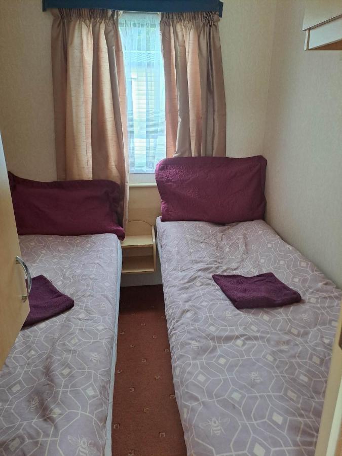 Cosy Caravan At Blackmoor Farm Ludchurch エクステリア 写真