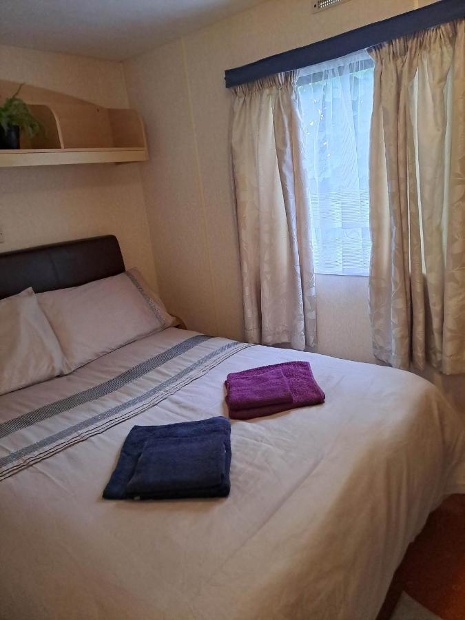 Cosy Caravan At Blackmoor Farm Ludchurch エクステリア 写真